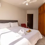 PR51 - 4 Dorm, Amplo, Climatizado, Garagem para Camionete, Próximo ao Shopping Atlântico, Wi-Fi
